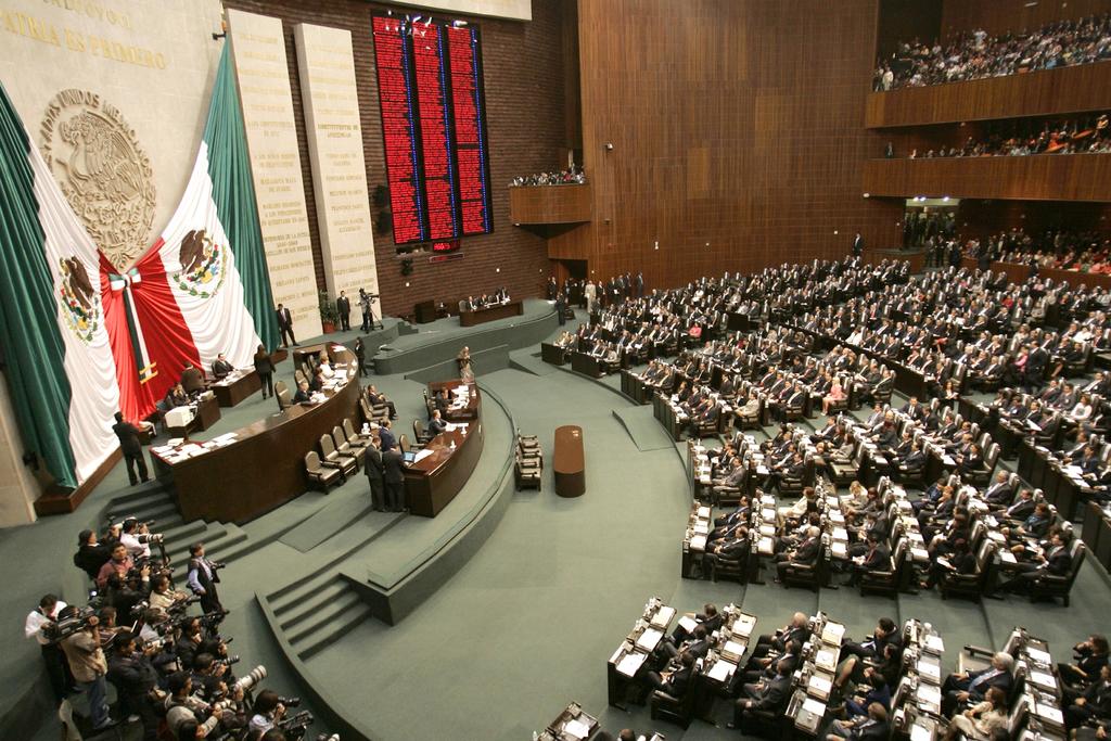 La votación se dio por mayoría calificada con 398 a favor, 33 en contra y 0 abstenciones.
(ARCHIVO)