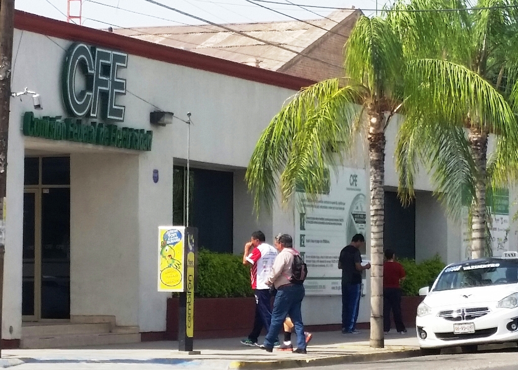 Se calcula el consumo de alumbrado público por CFE en parte del municipio de Gómez Palacio. (EL SIGLO DE TORREÓN)