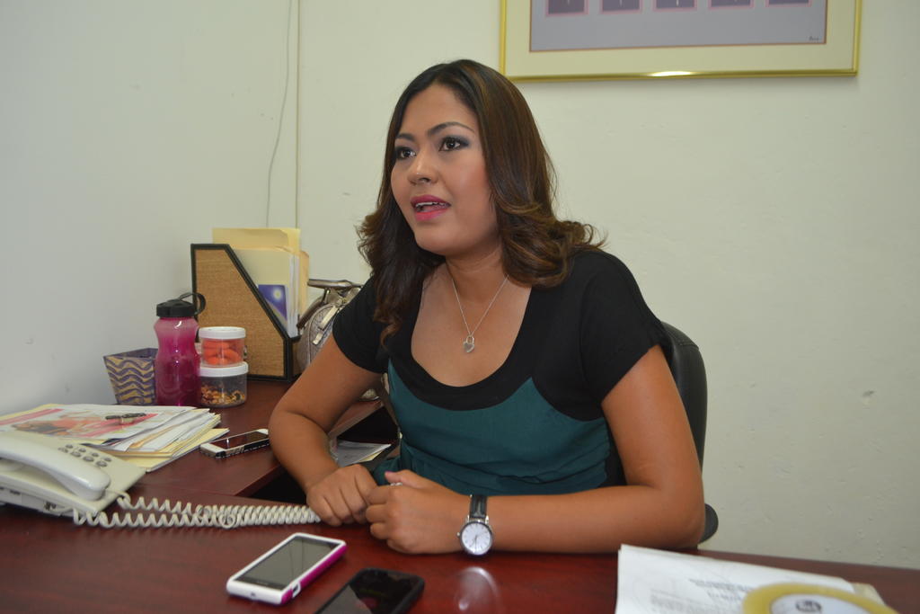 La presidenta de la comisión de Desarrollo Económico en el Cabildo de Gómez Palacio, Estrella Morón García, dijo que se han revisado diversos perfiles. (ARCHIVO)