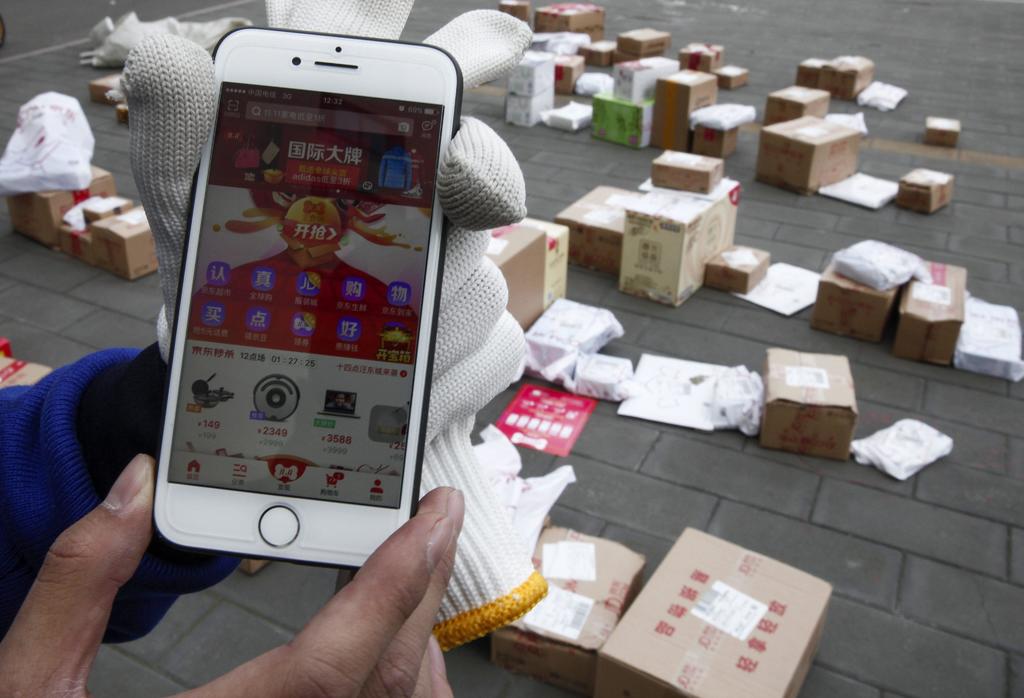 La jornada de oro en China inició ayer a la medianoche con compras por Internet por un valor de mil millones de dólares. (ARCHIVO)