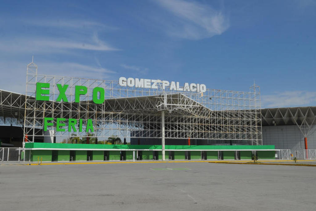 Proyectan rehabilitación de distintos espacios de la Expo Feria, comenzando por el auditorio Centenario de Gómez Palacio. (ARCHIVO)