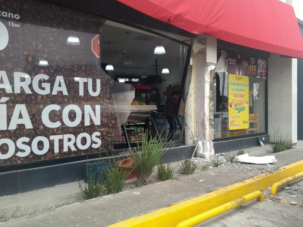 El establecimiento comercial se localiza en la esquina de la calle Feliciano Cobián, del citado sector.
(EL SIGLO DE TORREÓN)
