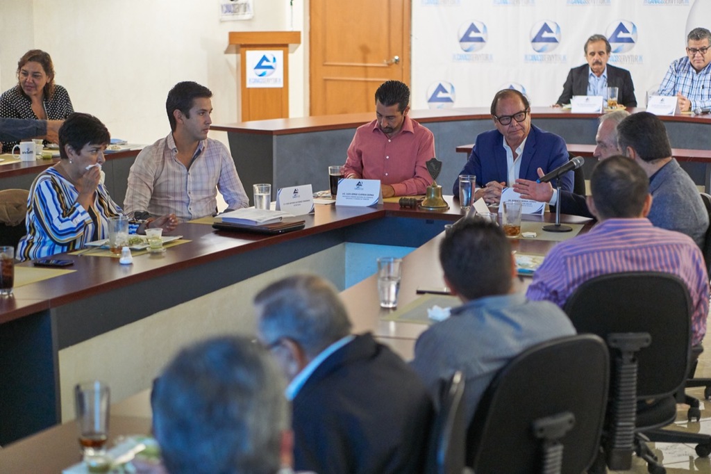 El sector Salud de Coahuila se reunió con empresarios de Torreón, Matamoros y Fco. I. Madero. (DIANA GONZÁLEZ)