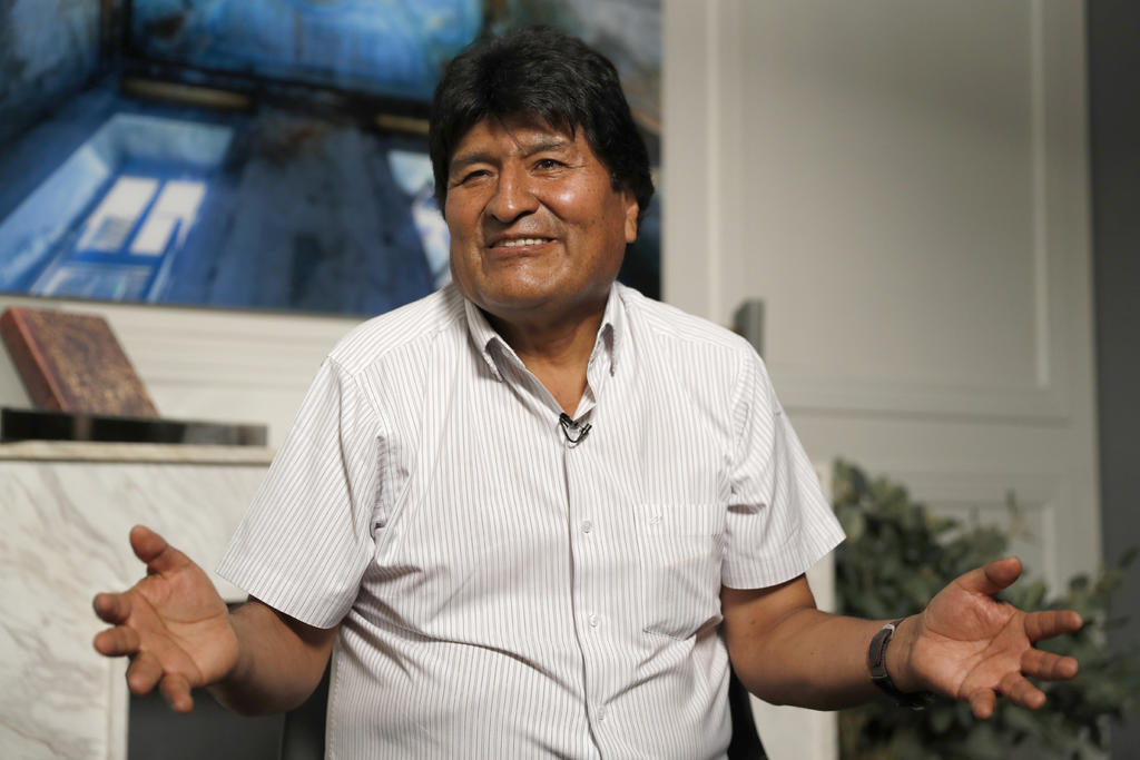 En entrevista con The Associated Press en la Ciudad de México, Morales dijo que en los hechos él todavía es el presidente porque la Asamblea Legislativa de Bolivia no ha aceptado ni rechazado su renuncia. (AP)