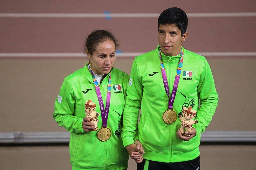 Mónica Olivia Rodríguez conquista el oro para México, en los mil 500m T11, en el Campeonato Mundial de Para Atletismo Dubái 2019. (ESPECIAL)