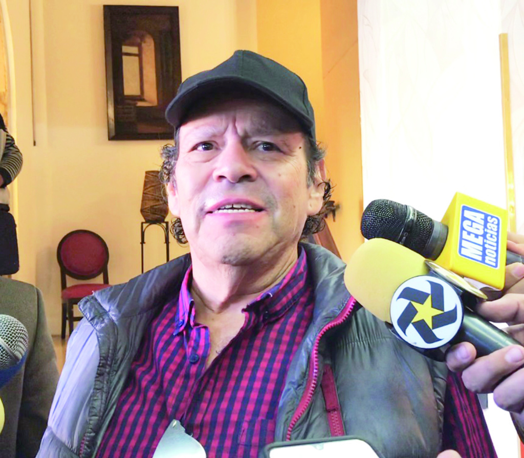 René Pereyra es el director de la película mexicoamericana 'El Ángel Azul… Night Club'. (EL SIGLO DE TORREÓN) 