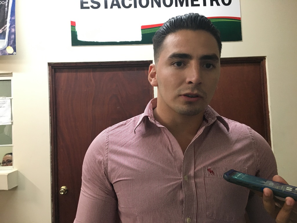 'Tenemos unos números muy bajos en cuestión de parquímetros funcionando”. Caleb González, titular de Parquímetros en Gómez Palacio. (EL SIGLO DE TORREÓN) 
