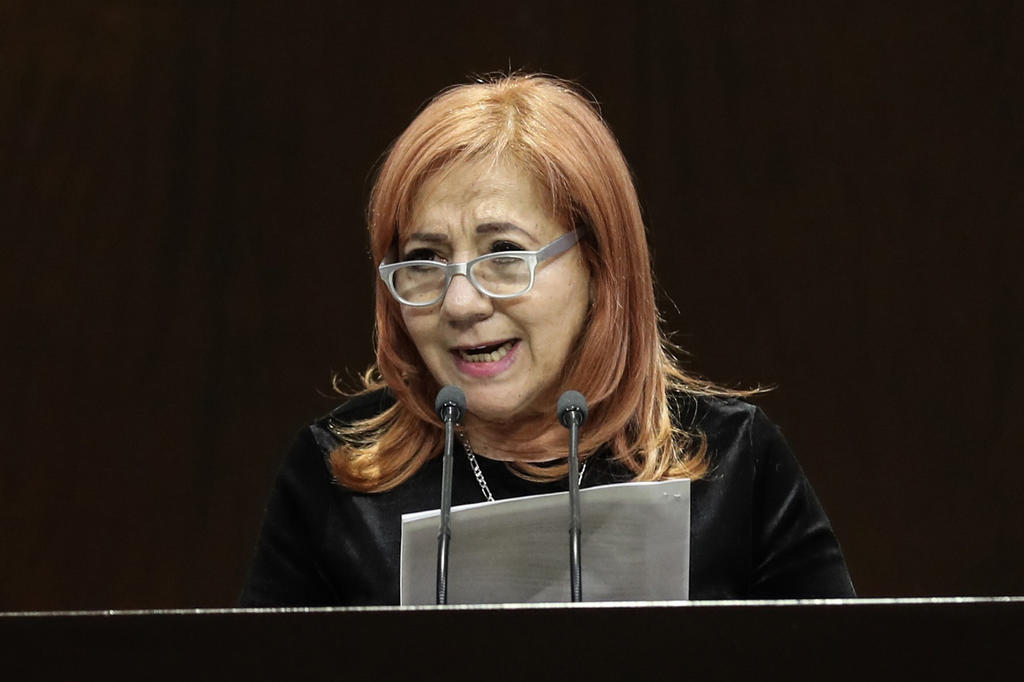 Domínguez Servién comentó que el desconocimiento de esta mujer como defensora del pueblo incluye que no será acatada ninguna recomendación que sea emitida.