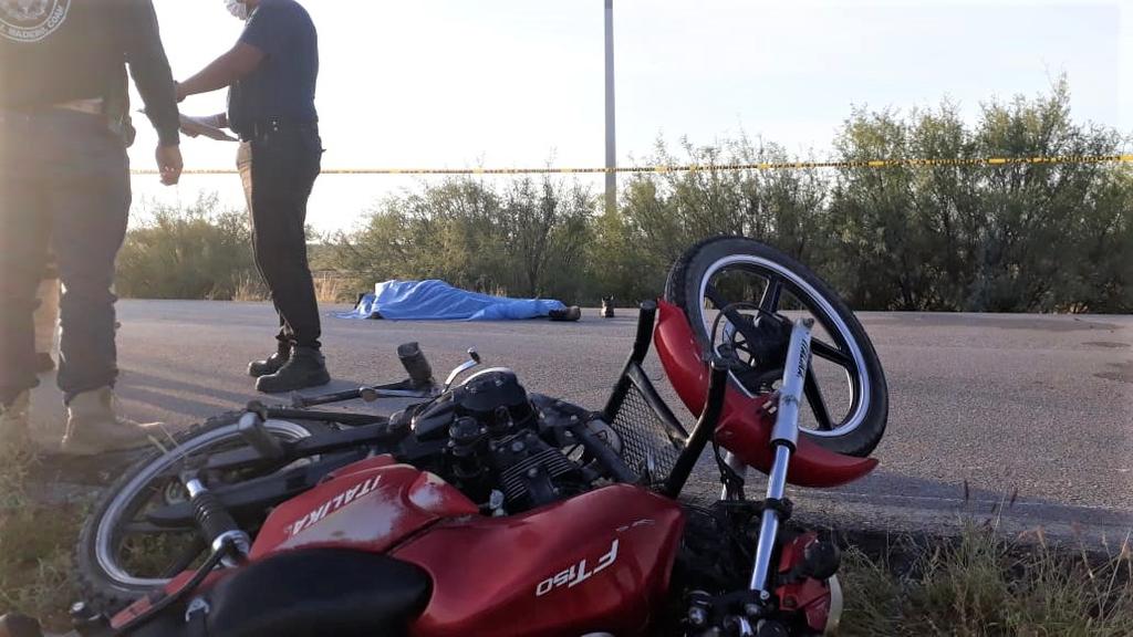 El fallecido fue identificado como Matías Suárez de 45 años, con domicilio en el ejido Finisterre y circulaba en una motocicleta.

(EL SIGLO DE TORREÓN)
