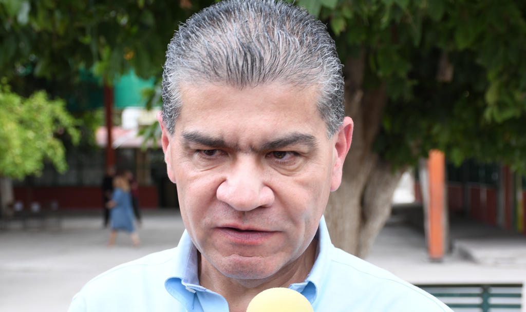 El gobernador de Coahuila, Miguel Ángel Riquelme Solís, pidió que la muerte de la maestra asesinada en el desfile de Torreón sea catalogado como feminicidio. (ARCHIVO) 