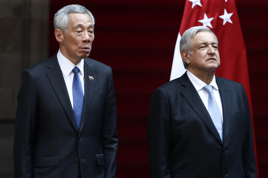 El primer ministro de Singapur, Lee Hsien (izq) y el presidente Andrés Manuel López Obrador. (AGENCIAS)