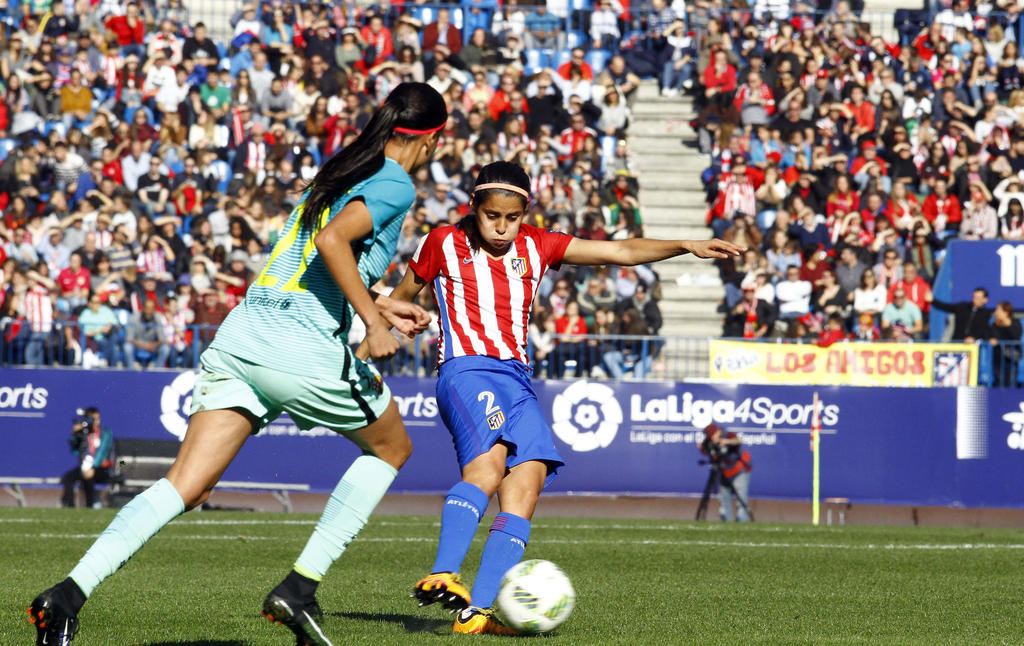 Las mexicanas, Kenty Robles y Charlyn Corral tienen participación con el Atlético Femenino dentro de esta liga. (ARCHIVO)