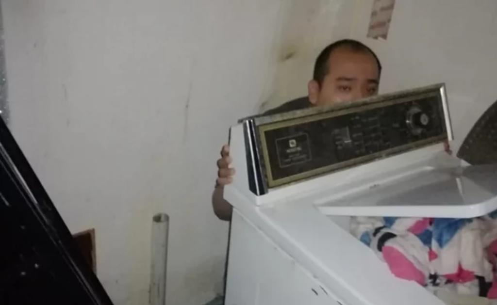 La Fiscalía informó que elementos de la Agencia Ministerial de Investigación Criminal (AMIC) ubicaron a Moisés Fernando 'N', de 26 años, tras una lavadora de ropa en la vivienda ubicada en la colonia José López Portillo, de esta ciudad. (ESPECIAL)