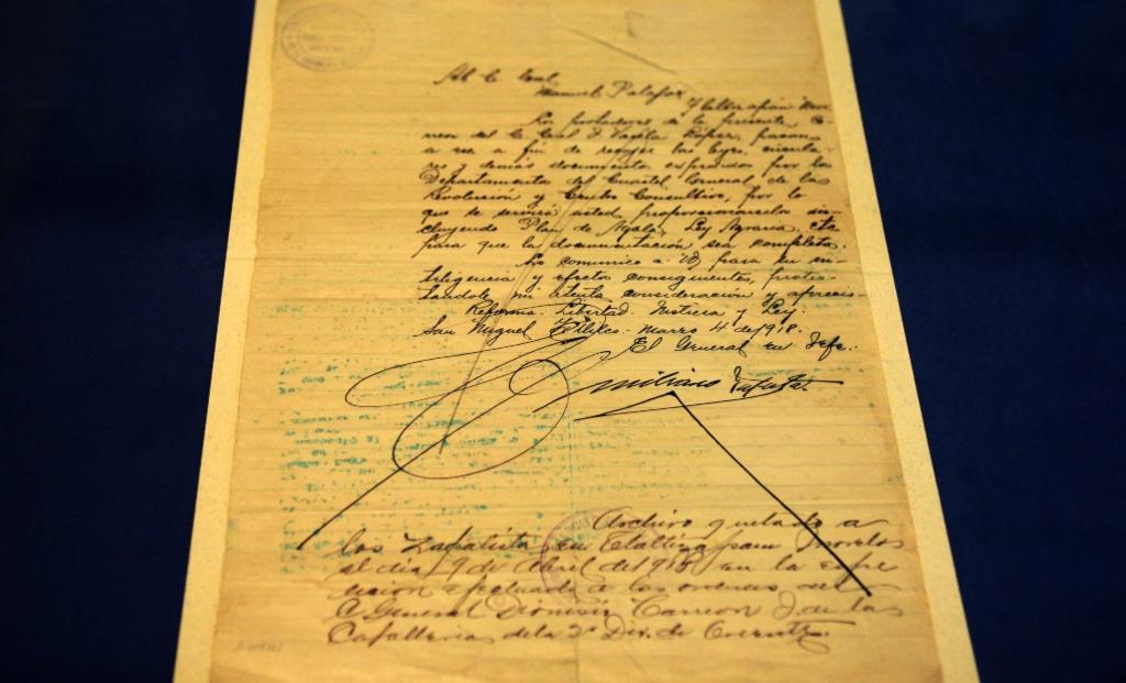 Carta escrita de puño y letra por el mismo Emiliano Zapata. (ESPECIAL)