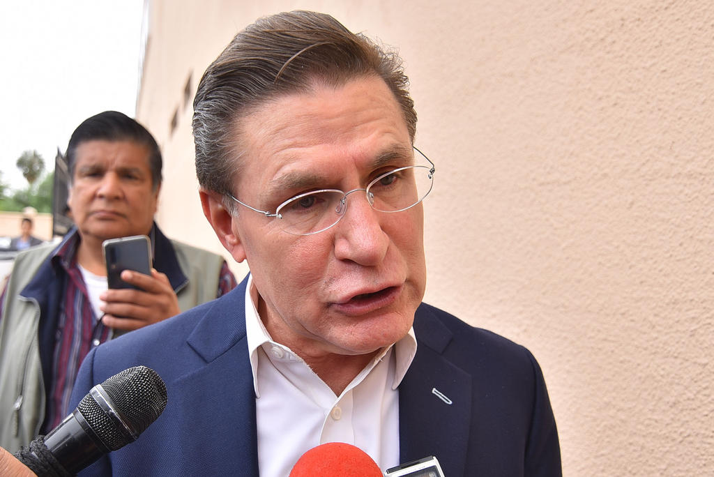 El gobernador, José Rosas Aispuro Torres, admitió que hay algunas áreas donde, desde hace tiempo, hay funcionarios que perciben un sueldo superior. (ARCHIVO)