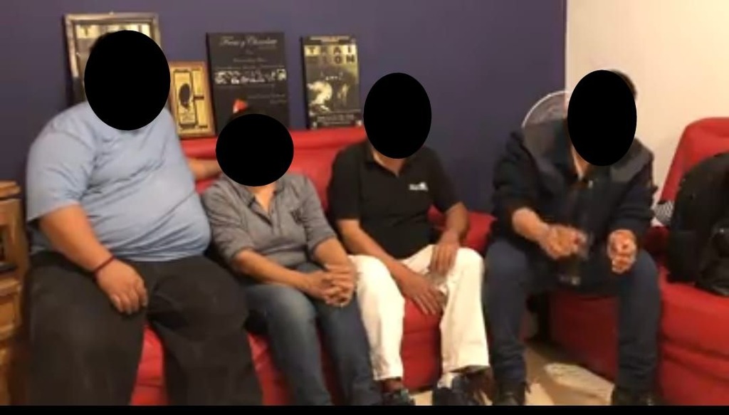 La familia, propietarios del centro nocturno, decidieron denunciar al robo en un video que 'colgaron' en redes sociales. (EL SIGLO DE TORREÓN)