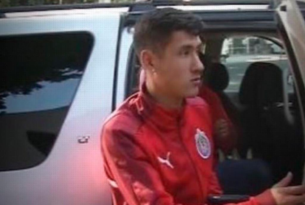 El jugador llegó a Guadalajara el martes para revisar las condiciones de su contrato. (ESPECIAL)