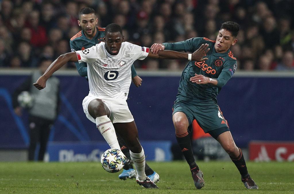 Edon Álvarez, jugó los últimos 45 minutos del juego entre Ajax y Lille de Francia. (EFE)