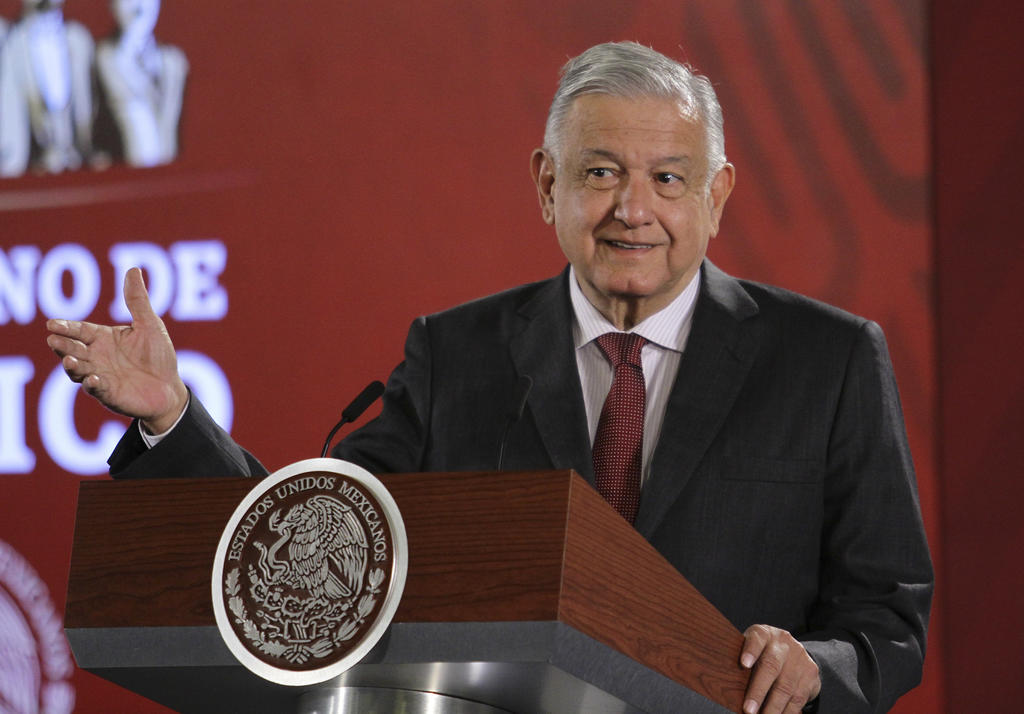 A pregunta expresa sobre sus principales satisfacciones en su primer año en el poder, López Obrador reiteró 'el que no se tenga corrupción, que ya no haya lujos en el gobierno'. (NOTIMEX)