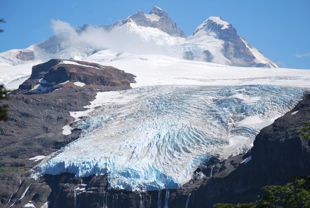 Los glaciares de los Andes, de por sí ya afectados por el cambio climático, se están derritiendo a un ritmo acelerado debido a los incendios en la selva amazónica. (ARCHIVO) 