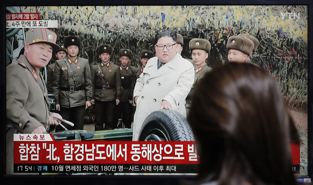 Además de Kim Jong-un, estuvieron presentes figuras claves del programa de armas de destrucción masiva. (AP) 