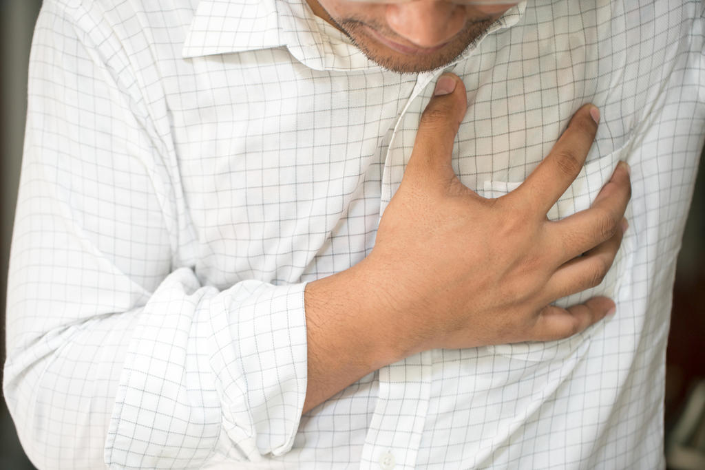 Las bajas temperaturas del invierno aumentan el riesgo de que pacientes con problemas cardíacos sufran un infarto. (ARCHIVO) 