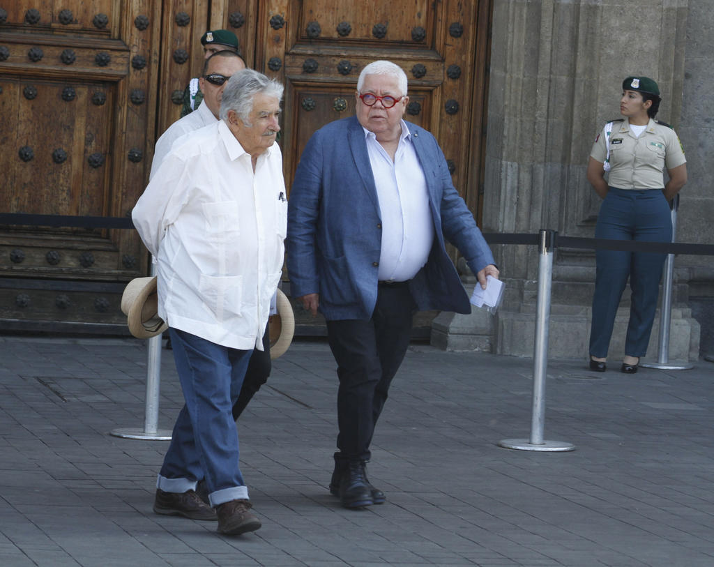 El expresidente de Uruguay, José Mujica, consideró que el presidente Donald Trump nunca debió decir el 'disparate' de que pretende declarar como grupos terroristas a los carteles mexicanos de la droga. (ARCHIVO)