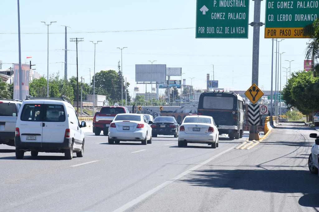 Aún no se ha tenido un acercamiento con el gobierno de Durango en torno a las revisiones de placas vencidas a vehículos en esta ciudad. (ARCHIVO)