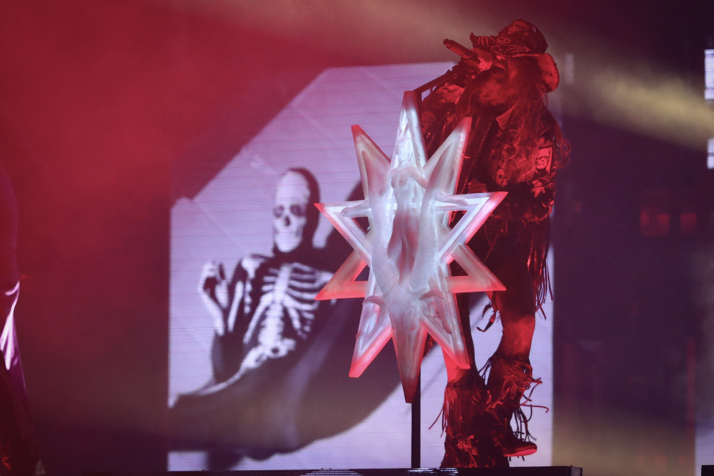 Presentación. El músico estadounidense Rob Zombie durante su presentación en el Force Fest. (AGENCIAS)