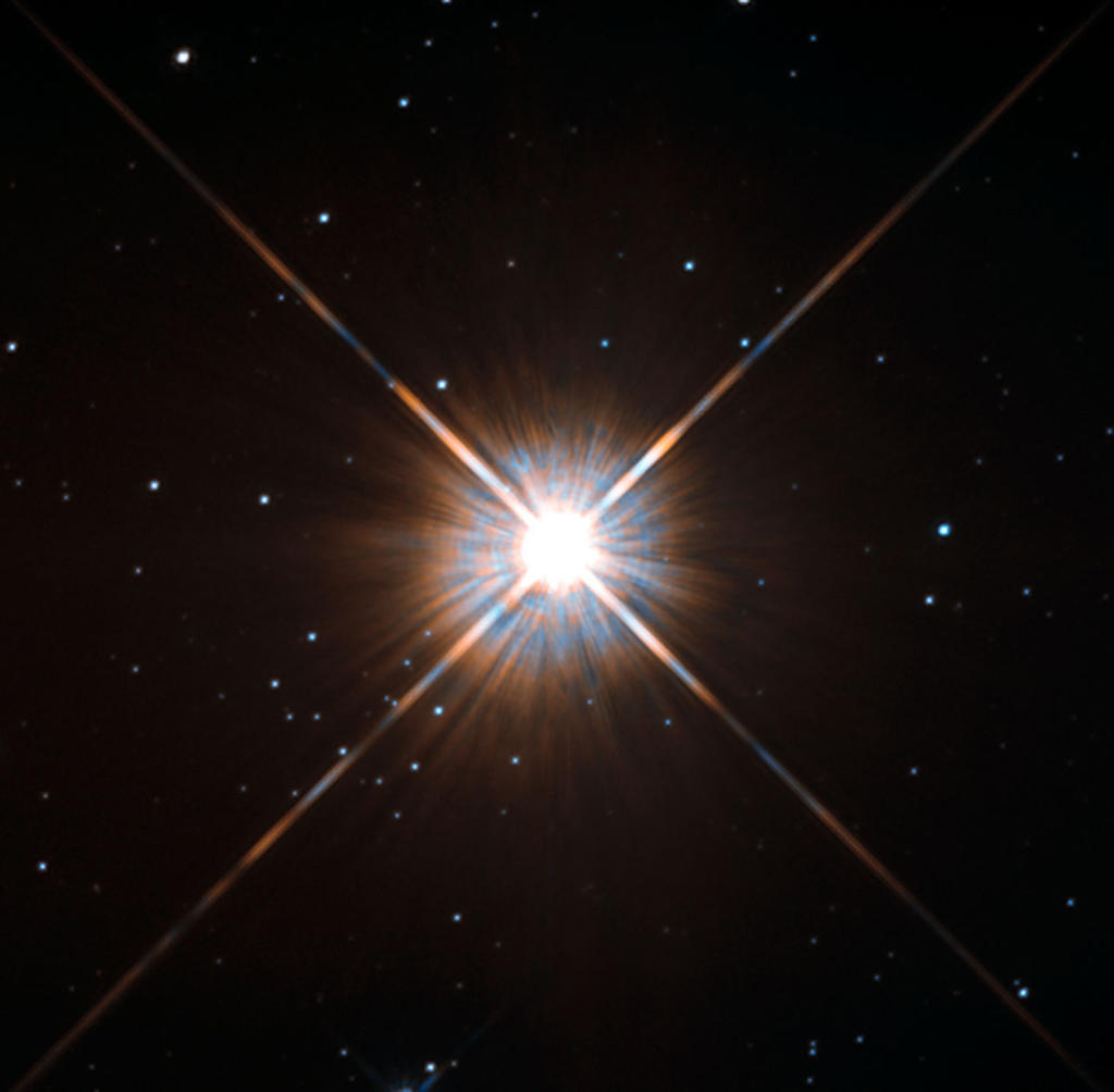 encontraron una estrella que oculta entre sus pulsaciones fulguraciones millones de veces más intensas que las del Sol. (ARCHIVO) 
