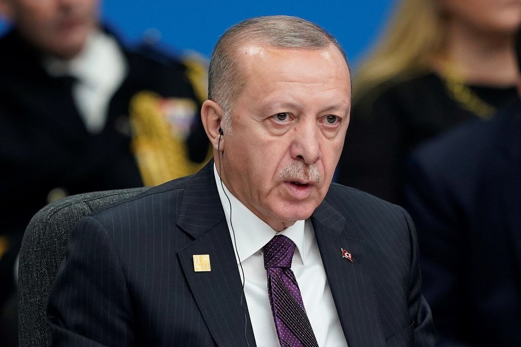 Recep Tayyip Erdogan, presidente de Turquía, durante la cumbre celebrada el pasado miércoles por la OTAN en Londres. (ARCHIVO) 