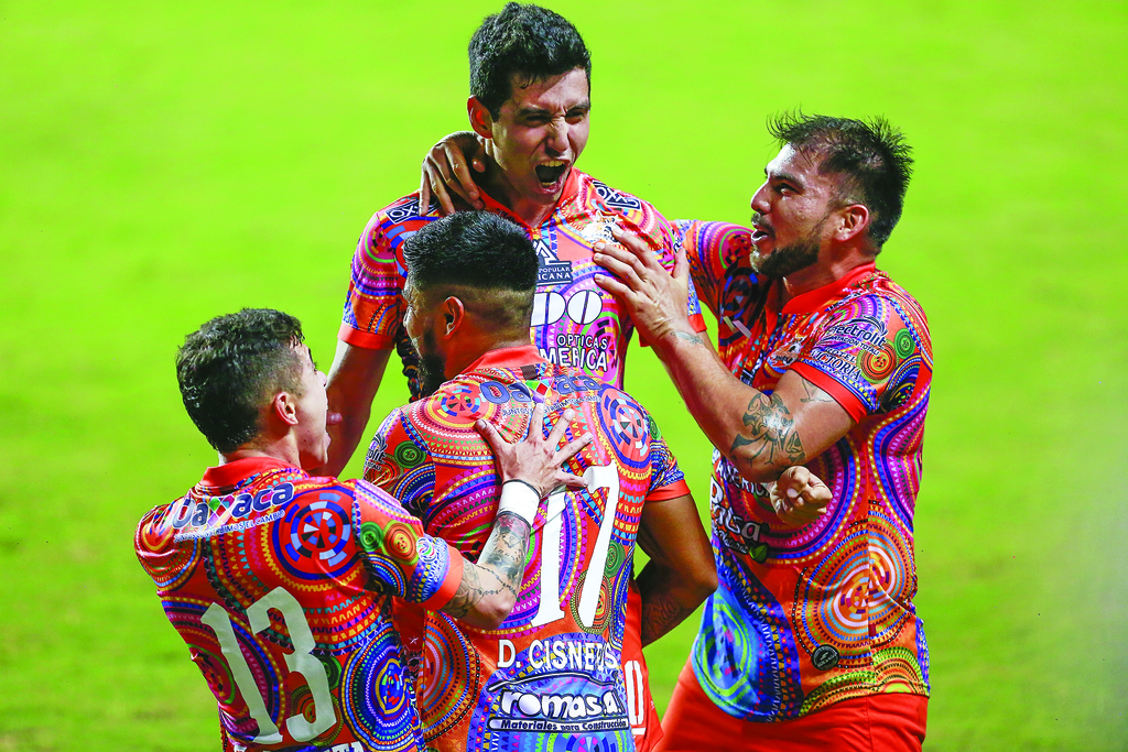 El cuadro oaxaqueño logró una amplia ventaja durante el partido de ida de la gran final ante el cuadro de Zacatepec. (JAM MEDIA)
