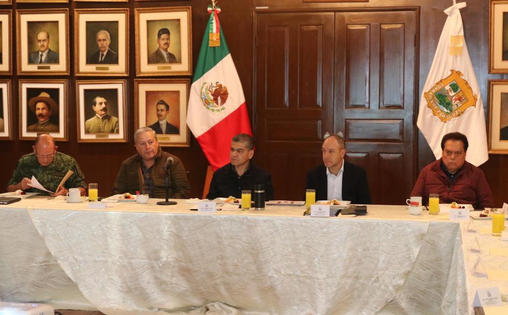 El gobernador Miguel Riquelme encabezó la Mesa de Coordinación de Construcción de Paz.