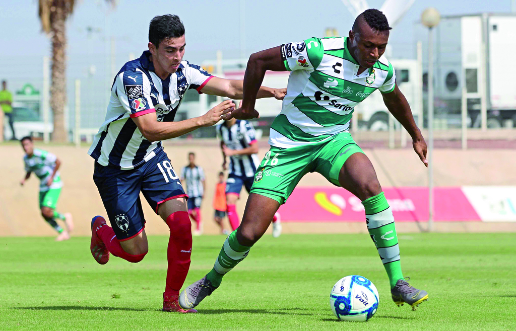 En los primeros 90 minutos en Monterrey, los laguneros ganaron 2-1 con par de goles de Adrián Lozano.