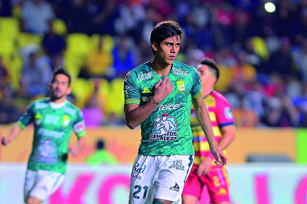 El equipo León informó que el delantero José Juan Macías no quiso continuar con 'La Fiera', por lo que regresará a Chivas.