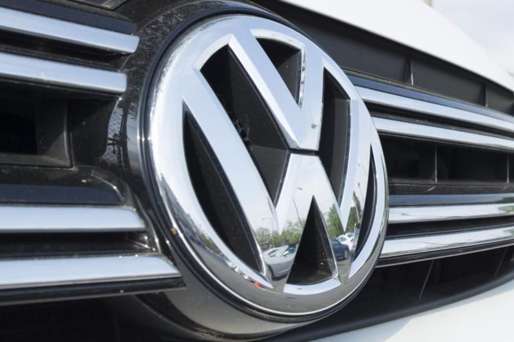 Las autoridades canadienses iniciaron en septiembre de 2015 una investigación sobre la importación de varios modelos de Volkswagen que están supuestamente equipados. (ARCHIVO) 