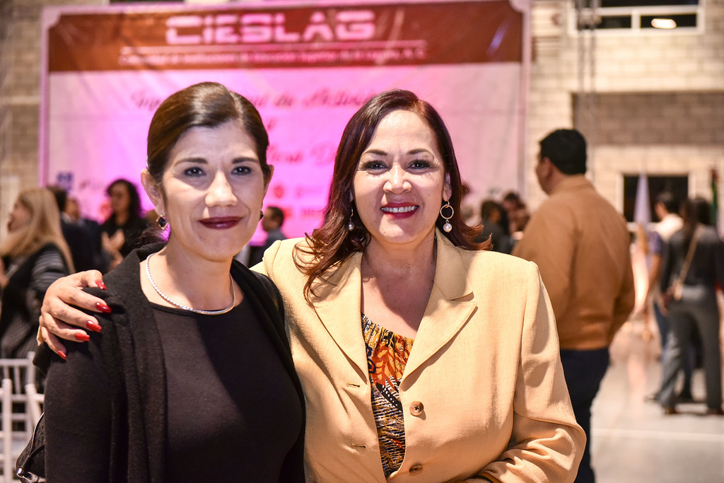 Sandra Mijares y Socorro Chávez.