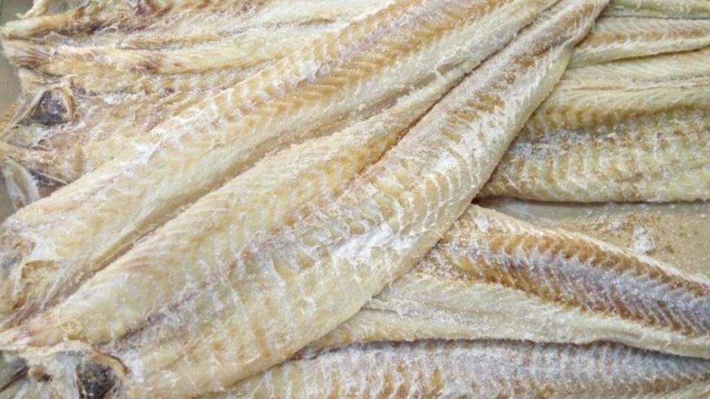 Tras analizar bacalao en venta en restaurantes, supermercados y pescaderías, encontraron que el 31.5% de las porciones de bacalao no corresponden al nombre de venta. (ARCHIVO)