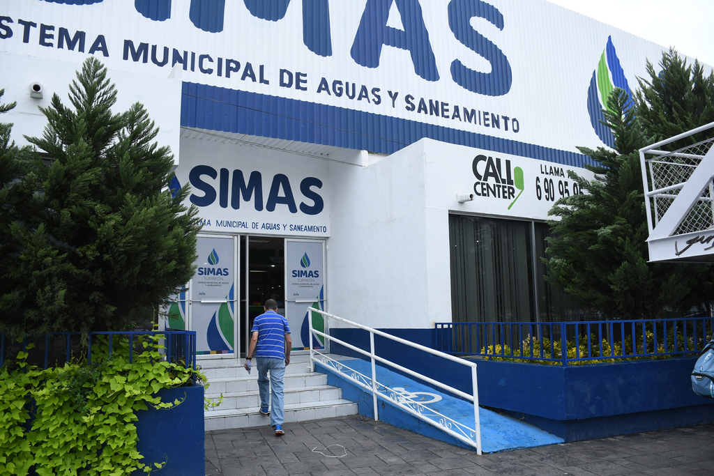 La sucursal matriz del Simas, ubicada en el bulevar Independencia, sí mantendrá sus actividades regulares de las 8 de la mañana hasta las 5 de la tarde. (EL SIGLO DE TORREÓN)