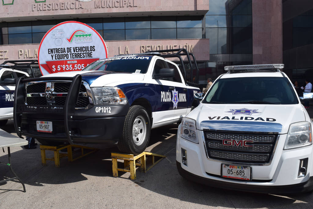 En los primeros 100 días del Ayuntamiento anterior se entregaron vehículos a las corporaciones de seguridad. (EL SIGLO DE TORREÓN) 