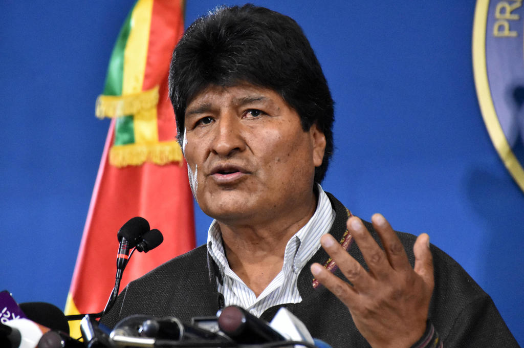 López Obrador afirmó que Evo Morales, expresidente de Bolivia, se comunicó con él para expresarle su agradecimiento con el pueblo de México antes de partir a Argentina. (ARCHIVO)