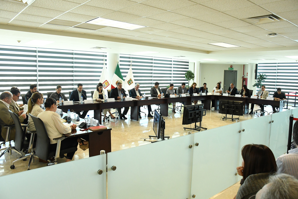 Ediles de diversas fracciones en el cabildo de Torreón otorgaron su calificación al primer año de gobierno de Jorge Zermeño. (ARCHIVO)