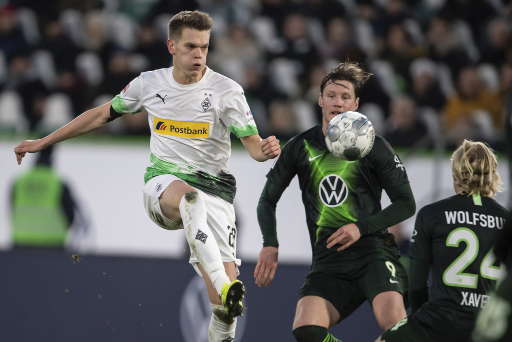 Wolfsburgo se impuso ayer 2-1 al Borussia Mönchengladbach. (AP)