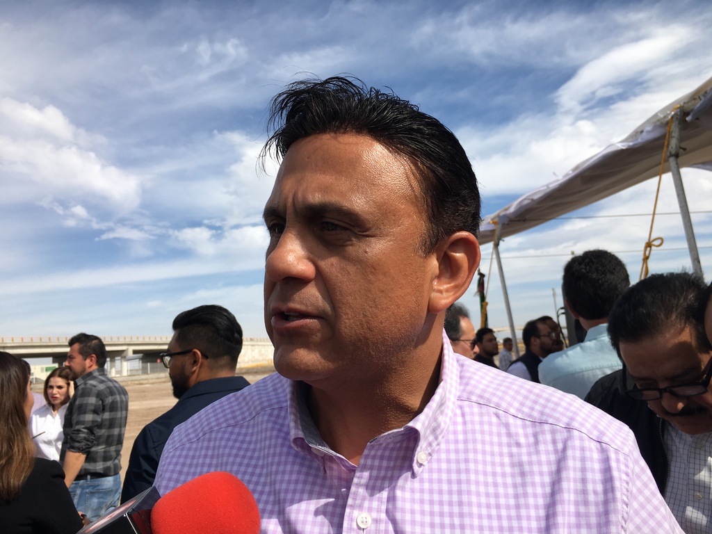 La Dirección de Servicios Públicos señaló que no hubo 'cancha pareja' para las empresas en la licitación de alumbrado. (EL SIGLO DE TORREÓN)