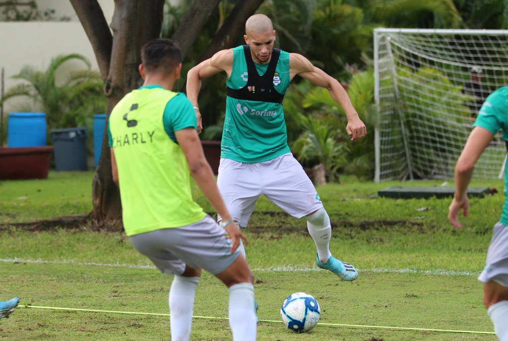 El zaguero amazónico confesó que se han adaptado muy rápido los nuevos refuerzos de cara al Clausura 2020 de la Liga MX.