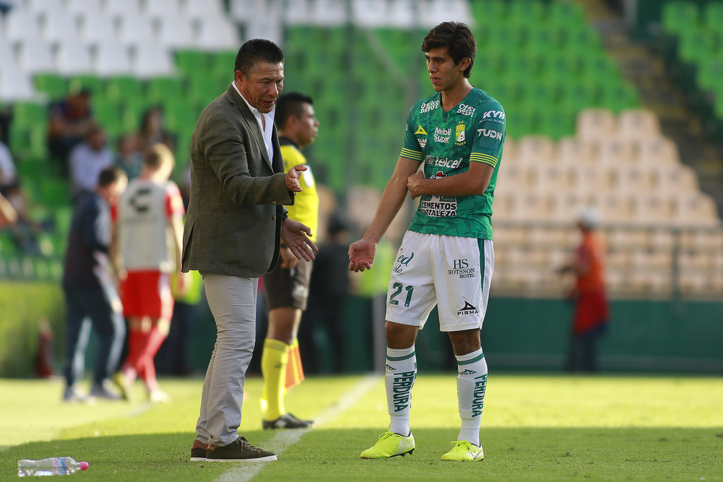 El juvenil delantero mexicano recién dejó a los Esmeraldas. (ARCHIVO) 