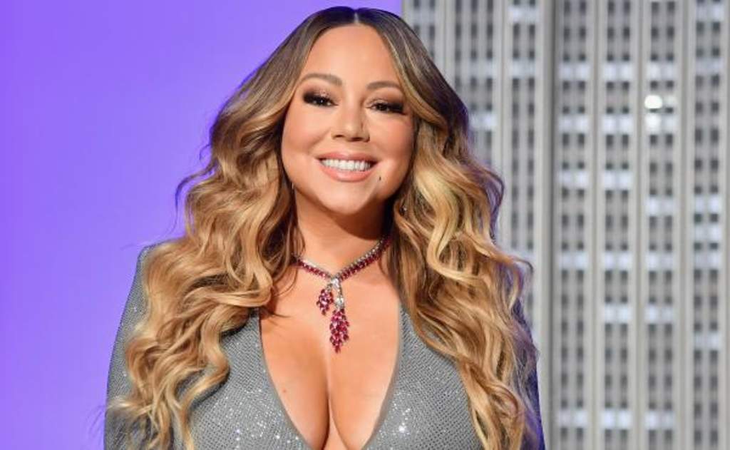 La cantante estadounidense Mariah Carey, quien volvió a encabezar la lista Billboard Hot 100 con su sencillo All I want for Christmas is you de 1994, fue demandada por una exniñera. (ESPECIAL)