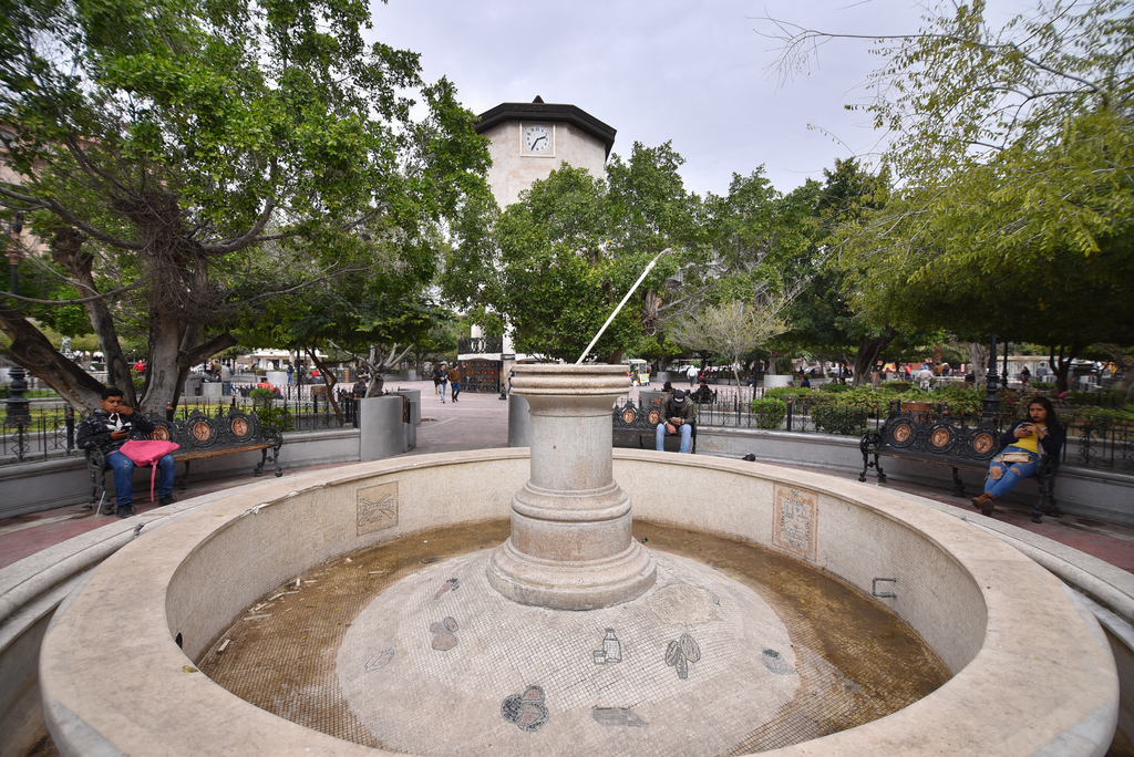 Durante 2020 será ordenado el reemplazo del 'tritón', escultura robada de la Plaza de Armas.
