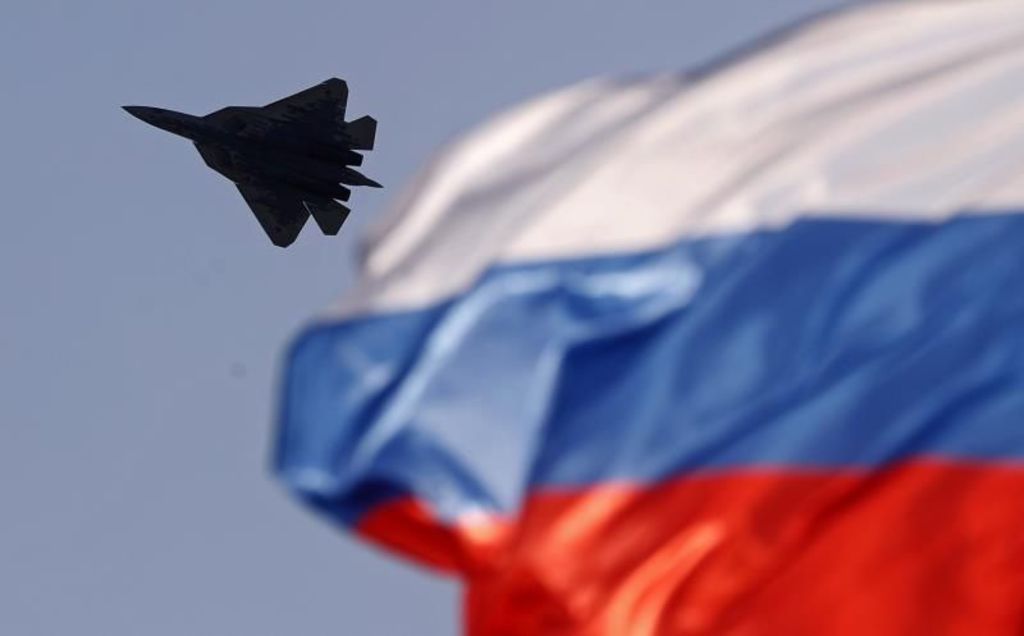 El Su-57, cuyo vuelo inaugural fue en 2010, es el avión caza más avanzado de Rusia.