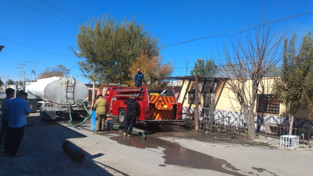 Bomberos atienden tres reportes de incendio en viviendas de Torreón y del municipio de San Pedro.